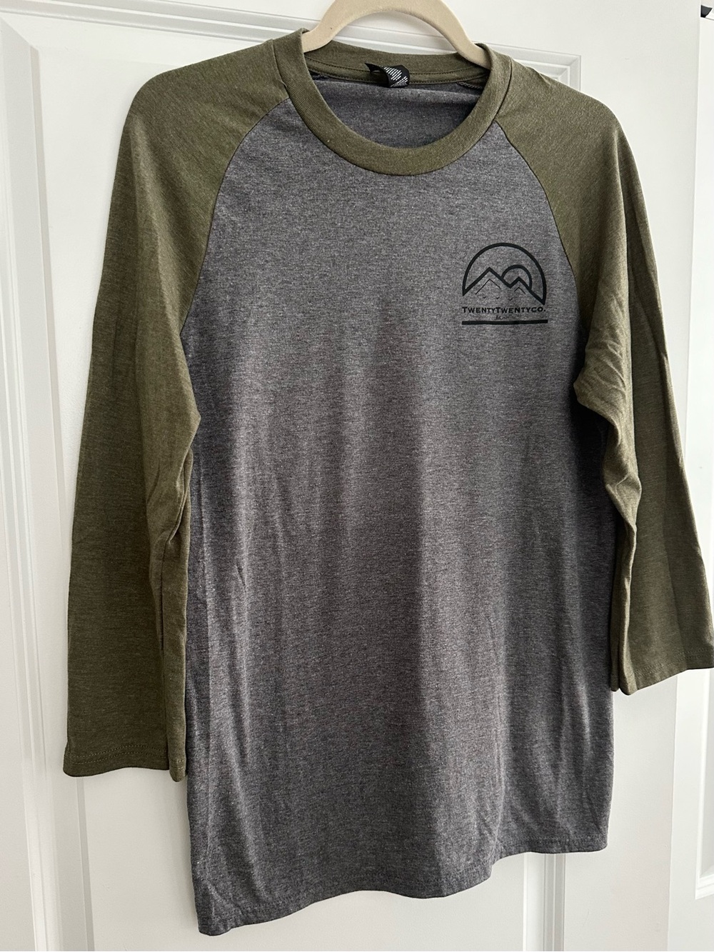 Men’s Raglan 3/4 Sleeve Baseball Tee Shirt - Olive & Grey - Twenty Twenty Co. - Picture 2 of 10